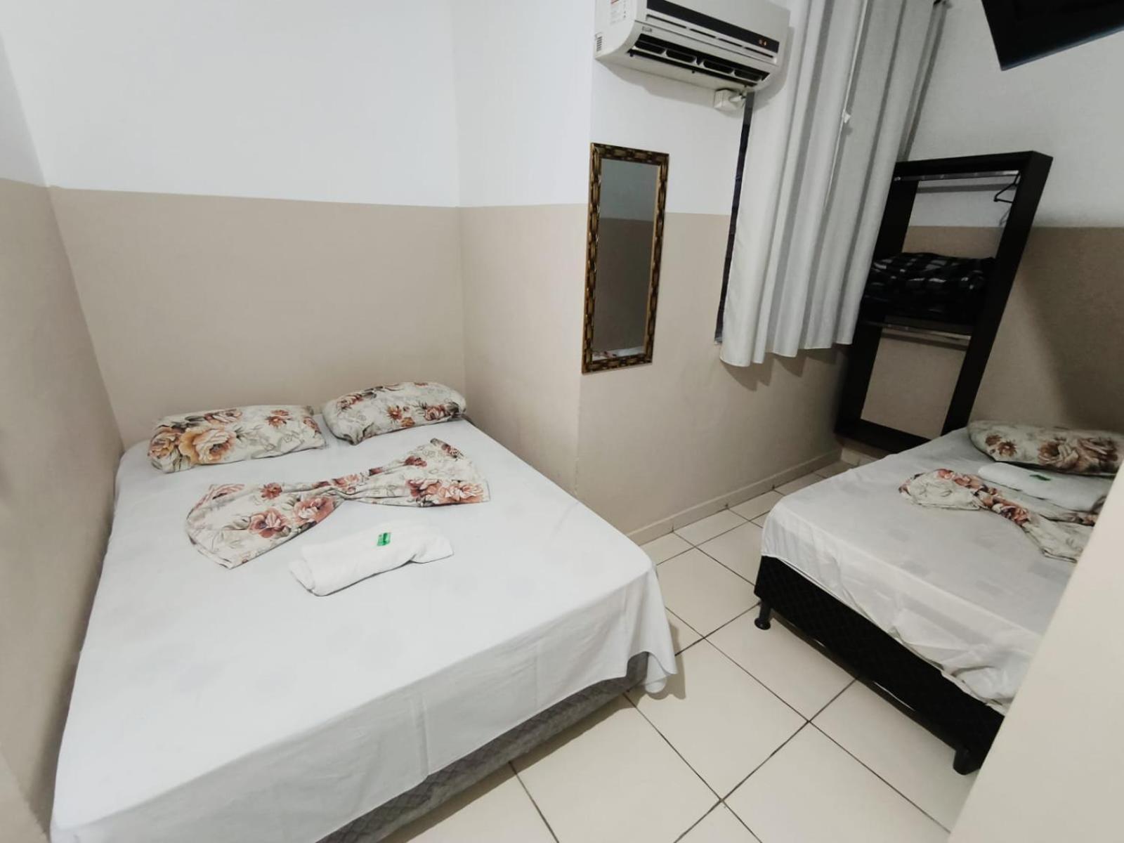 Hotel Mae Rainha أباريسيدا المظهر الخارجي الصورة
